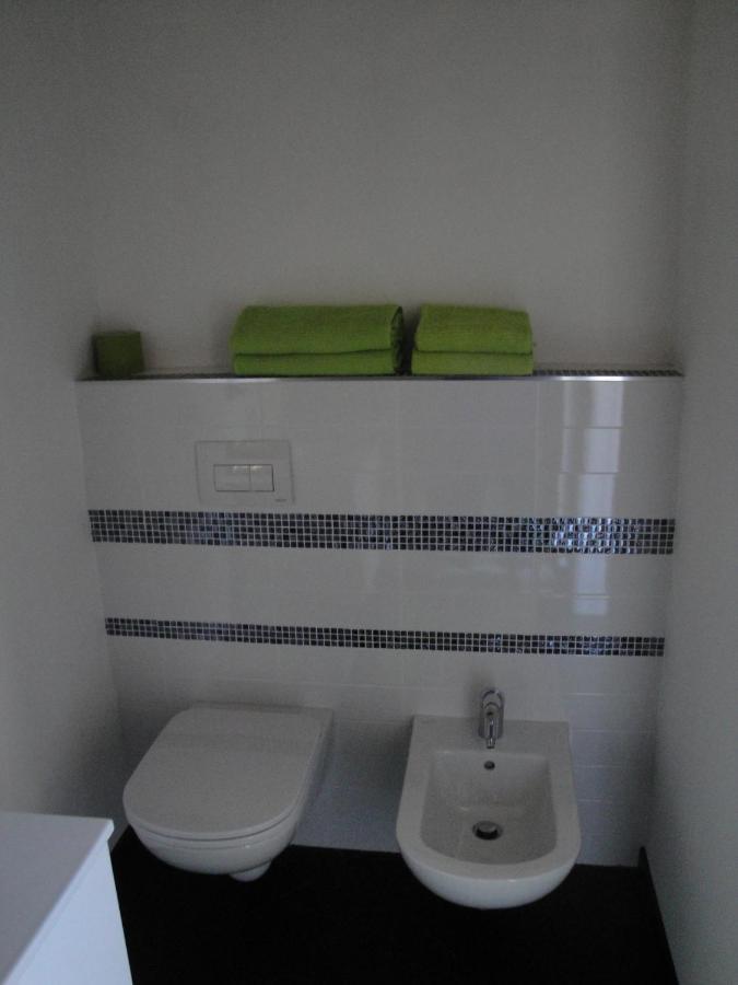 Casa Le Corti Villa Intra Eksteriør billede